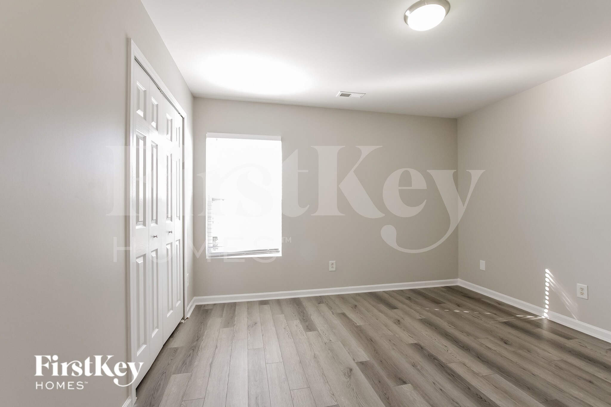 Building Photo - 7421 Lamplighter Close Dr