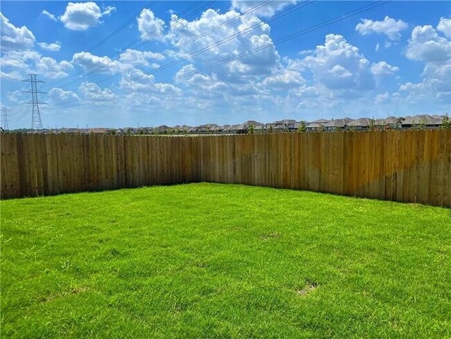 Building Photo - 6409 Wolf Pack Dr