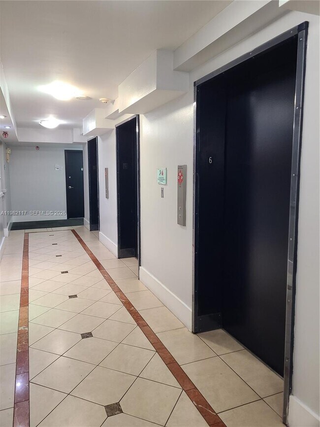 Building Photo - 850 N Miami Ave