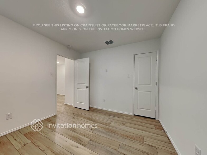 Building Photo - 1338 Mosely Cir