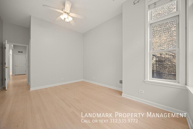 Building Photo - 1546 N Hudson Ave