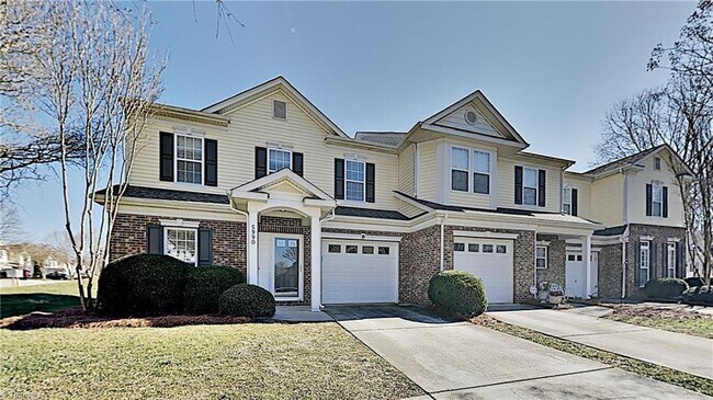 Building Photo - 5990 Fox Point Cir
