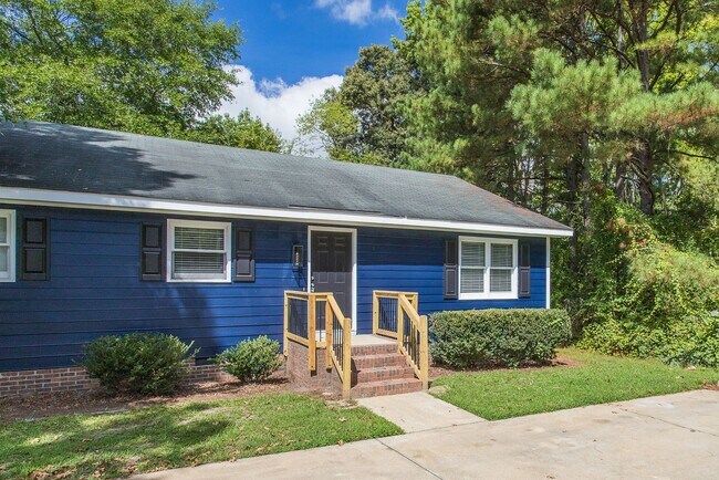 Building Photo - Welcome to Angier Townhomes