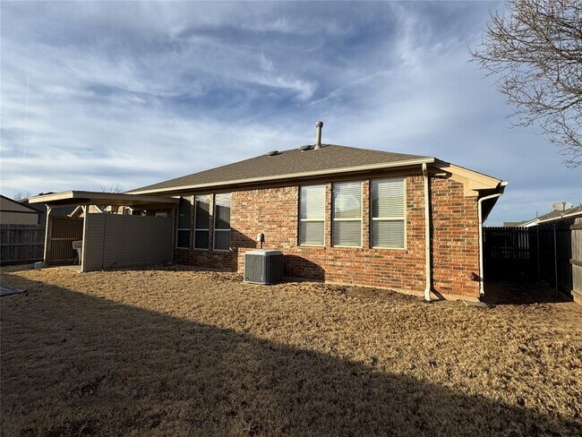 Building Photo - 2344 SW 138th St