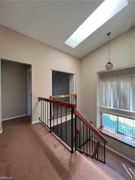 Building Photo - 4396 Silverleaf Dr