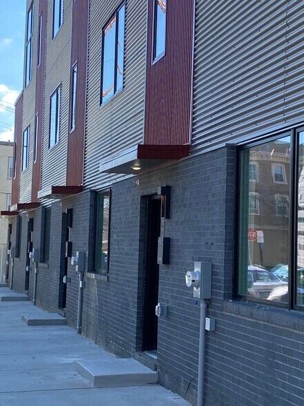 Building Photo - 3406 Conrad St