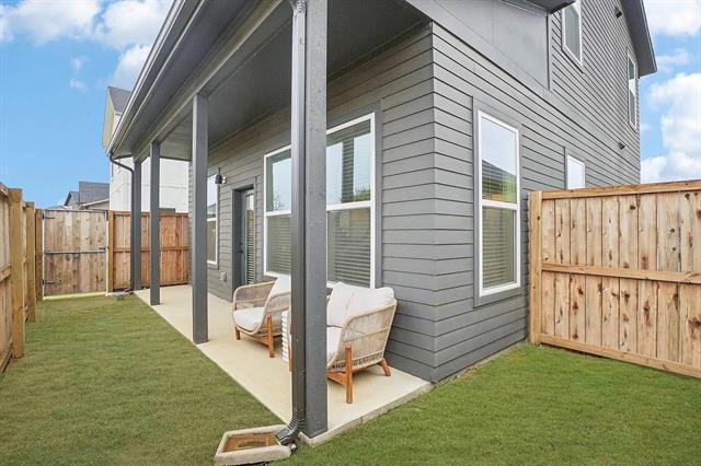 Primary Photo - 2205 N Bonnie Brae St