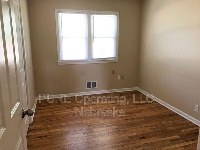 Building Photo - 3341 S 89th St