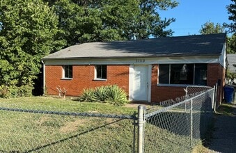 Building Photo - 1109 Birch Dr