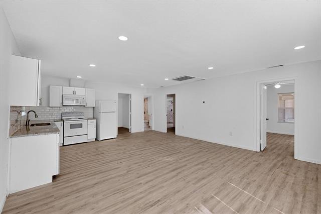 Building Photo - 631 Baker St