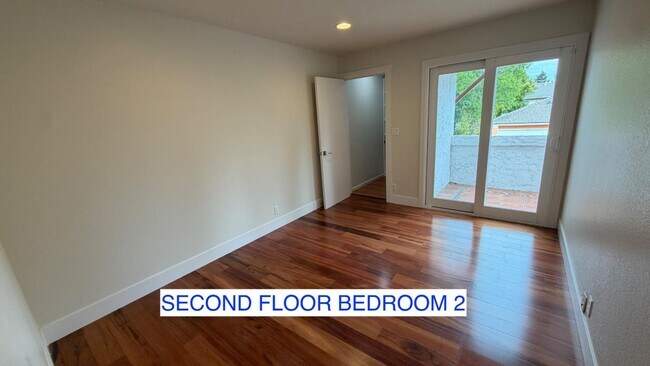 Building Photo - 4802 Rio Vista Ave