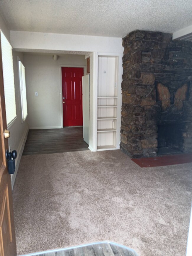 Building Photo - 38 Manitoba Ave