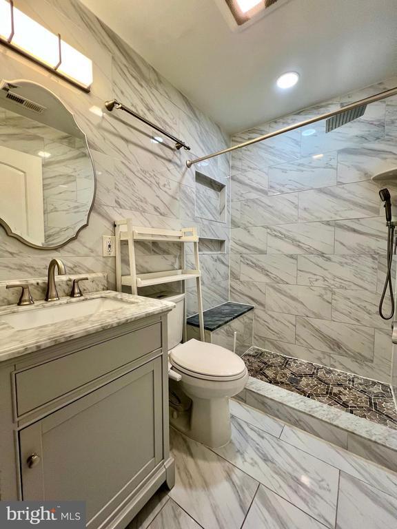 Building Photo - 620 Notabene Dr