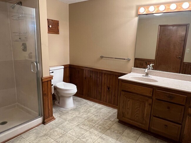 Building Photo - 3511 E Cinnamon Pl