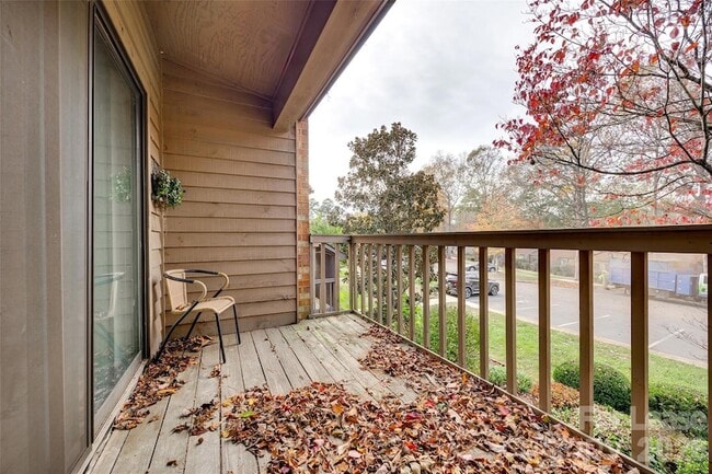 Building Photo - 4158 Charlotte Hwy