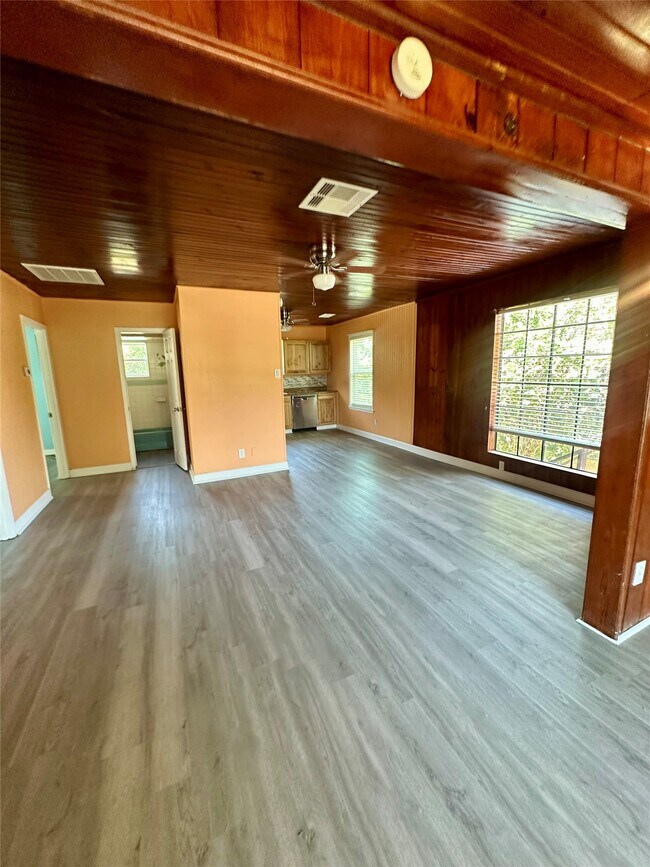 Building Photo - 236 3rd St