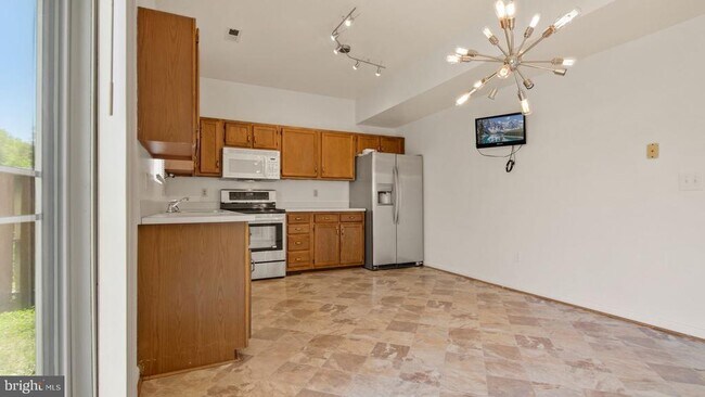 Building Photo - 11011 Coreys Way