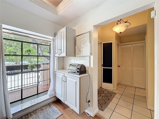 Building Photo - 2363 SW 15th St