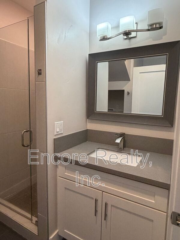 Building Photo - 2143 Second Ave