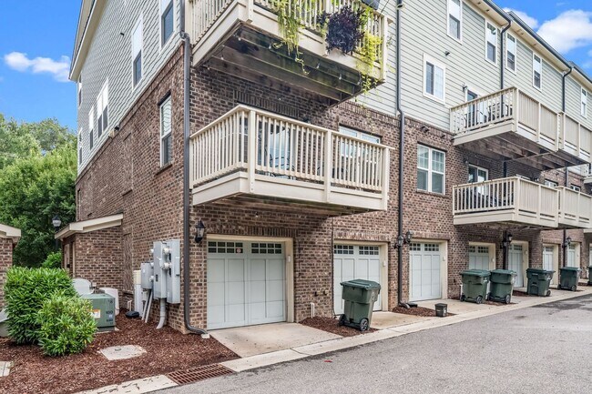 Building Photo - Move-in Ready Downtown Raleigh Condo - Walk to Seaboard Station!