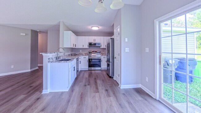 Building Photo - Charming 3BR House in Raleigh