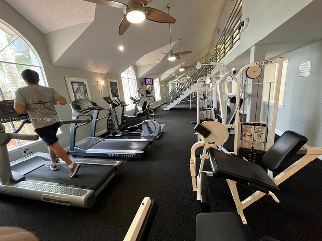 Building Photo - Spacious 2-bed, 2-bath apartment - Ponte Verde at Palm Beach Lakes