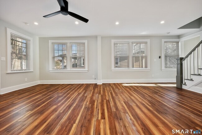 Building Photo - 60 Walter Ave