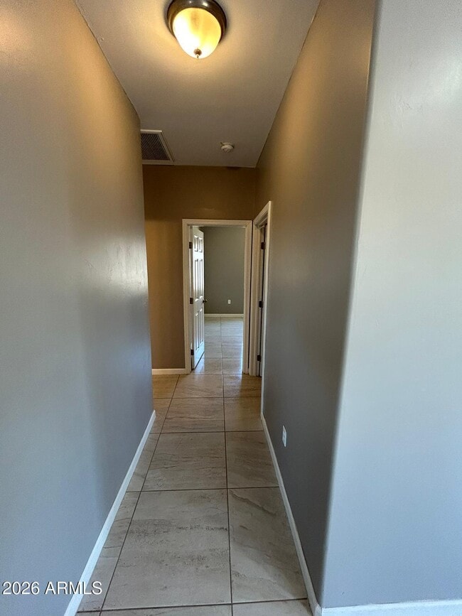 Building Photo - 2742 N Washington Ave