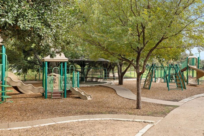 Building Photo - 2013 Cervin Blvd