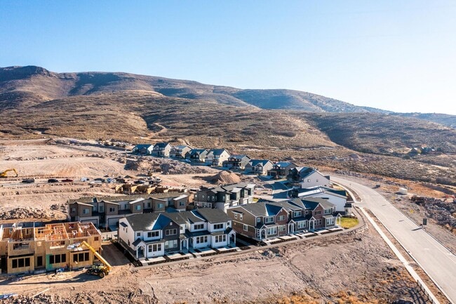 Building Photo - Recently Built Heber City Rental – Bright,...