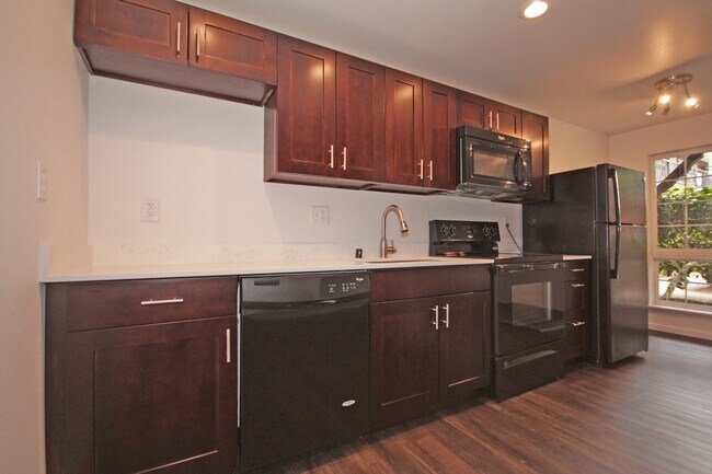 Building Photo - Three Blocks from the Light Rail