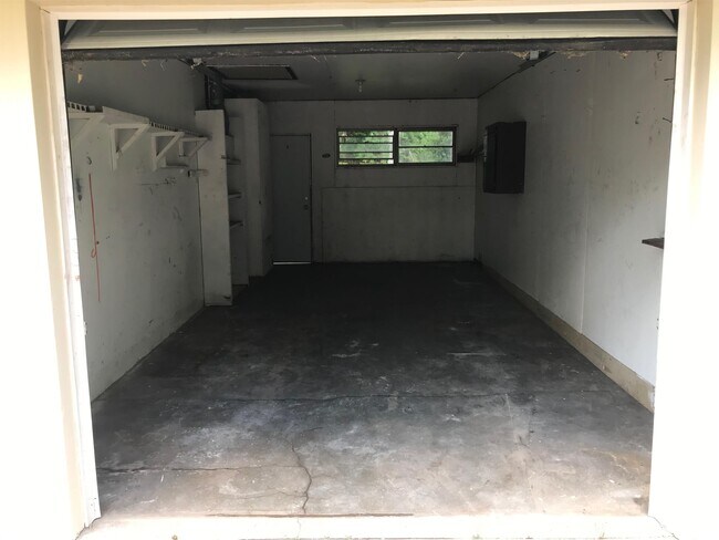 Building Photo - 10119 Tamworth Dr