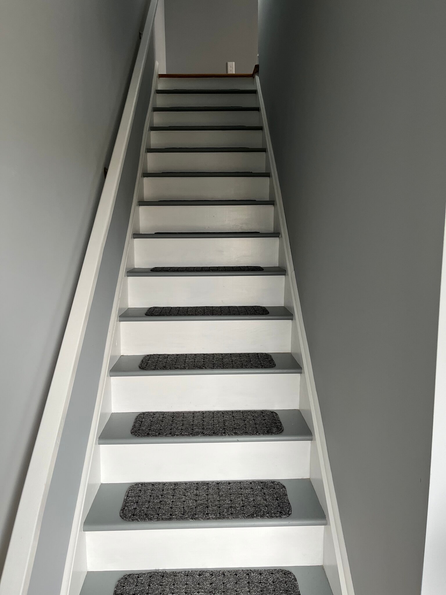 Entry Stairs - 41 Henry St