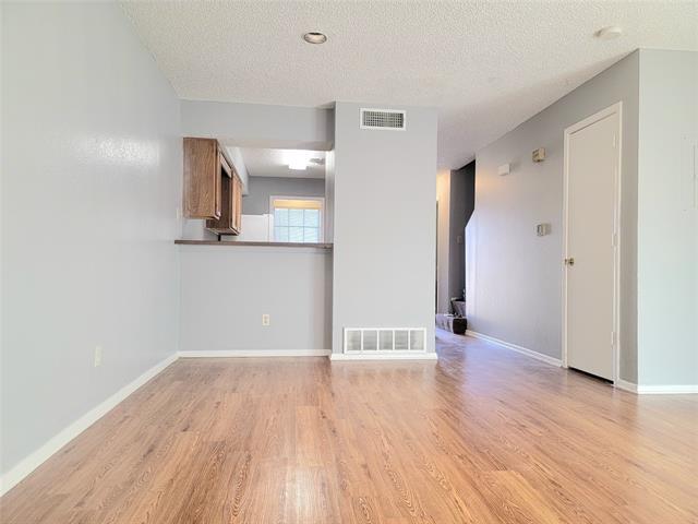 Building Photo - 5805 Shadydell Dr