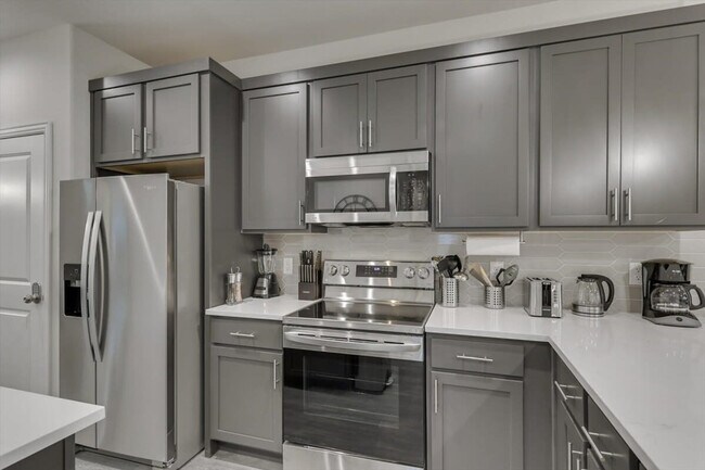 Building Photo - 441 Avenue A