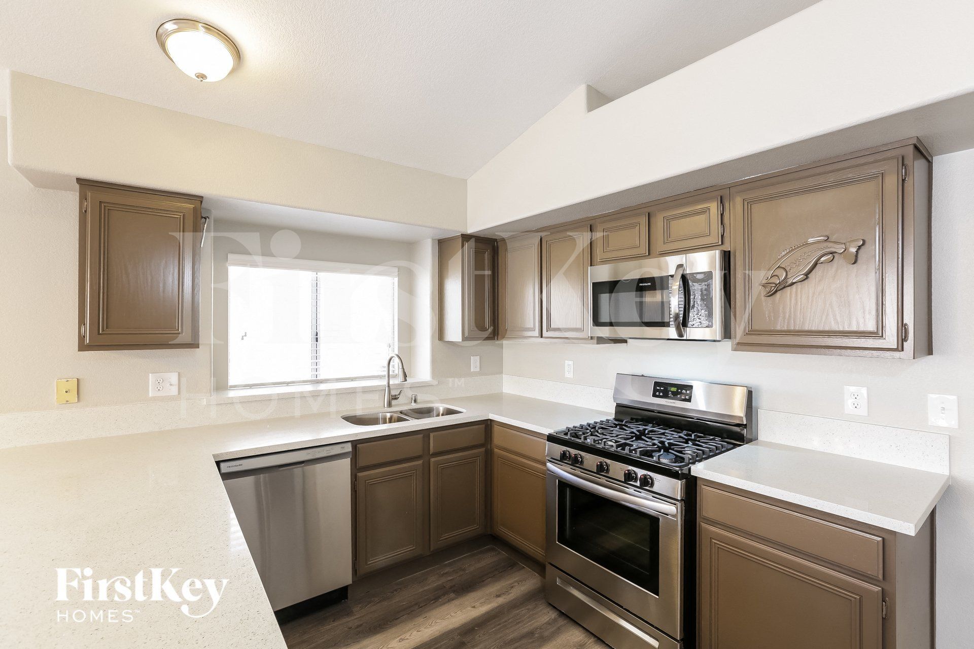 Building Photo - 1900 Toscanini Way