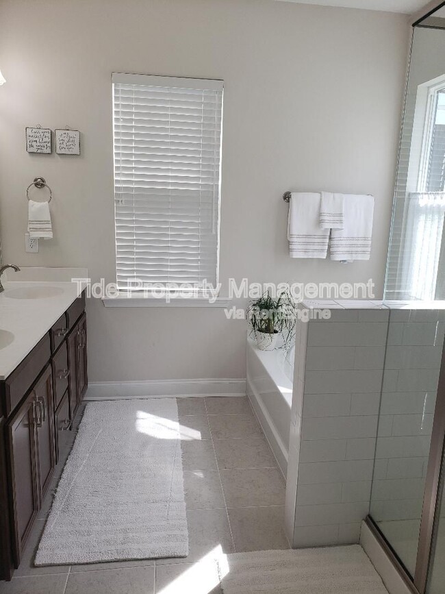Building Photo - 2829 Sugarberry Ln