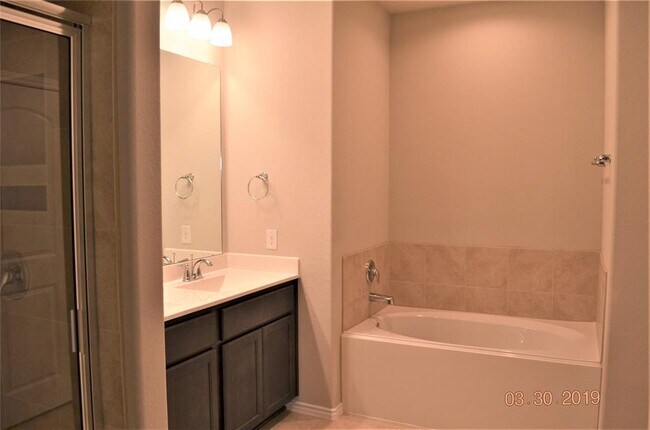 Building Photo - 23718 Piedmont Forest Dr