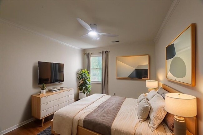 Building Photo - 45 St Claire Ln NE