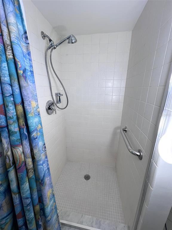 Building Photo - 4775 Cove Cir