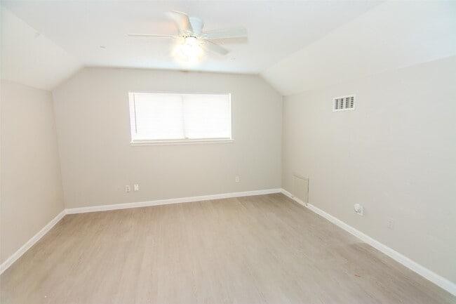 Building Photo - 11731 McLain Blvd