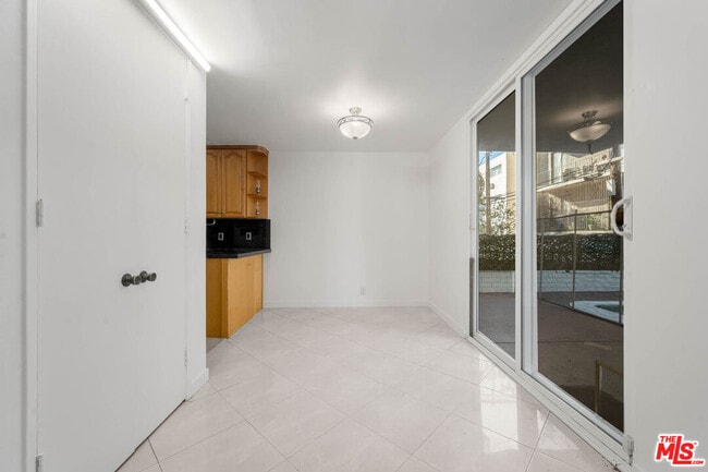 Building Photo - 8704 Gregory Wy