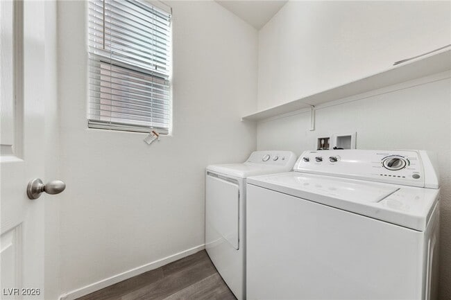 Building Photo - 10822 Hunters Green Ave