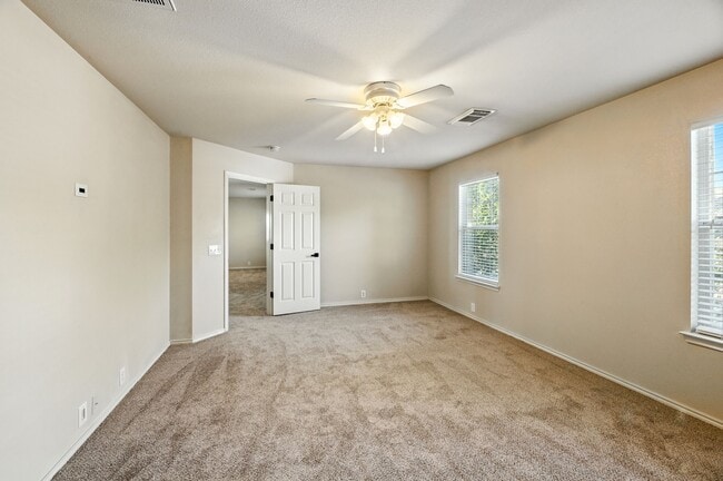 Building Photo - 3933 Brook Hollow Dr