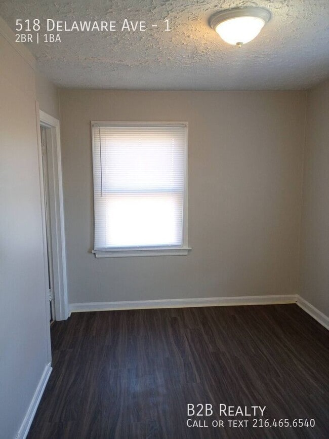 Building Photo - 518 Delaware Ave