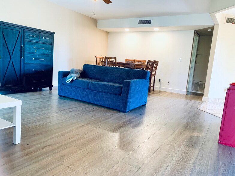 Building Photo - 13035 N 34th St