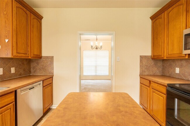Building Photo - 4500 Carmel Mountain Dr