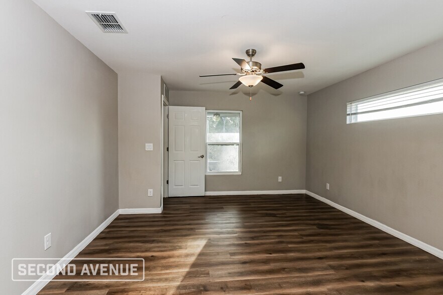 Building Photo - 3417 7th St SW