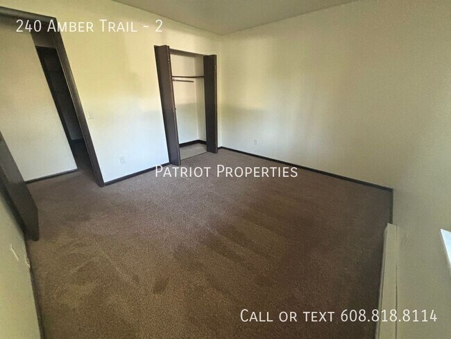 Building Photo - 240 Amber Trail