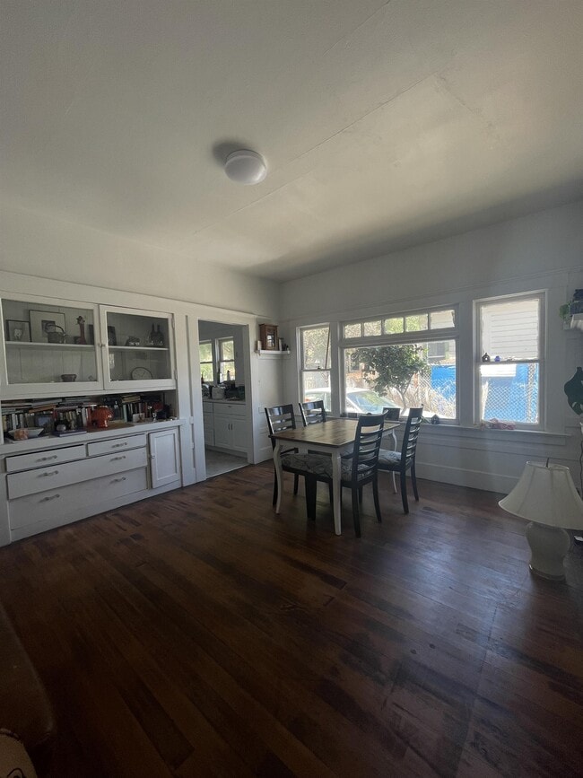 Building Photo - 292 Higuera St